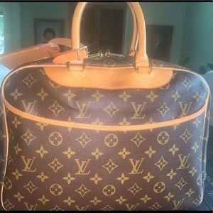 Louis Vuitton Deauville VGC! Beauty Case Souple